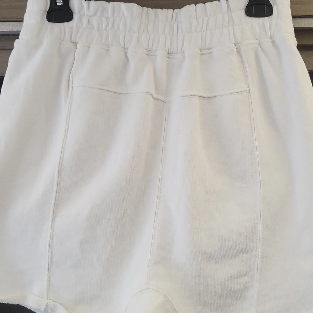 WILL BE GONE SOON) NWOT) "All Stars Solid Shorts In White - Picture 11 of 16